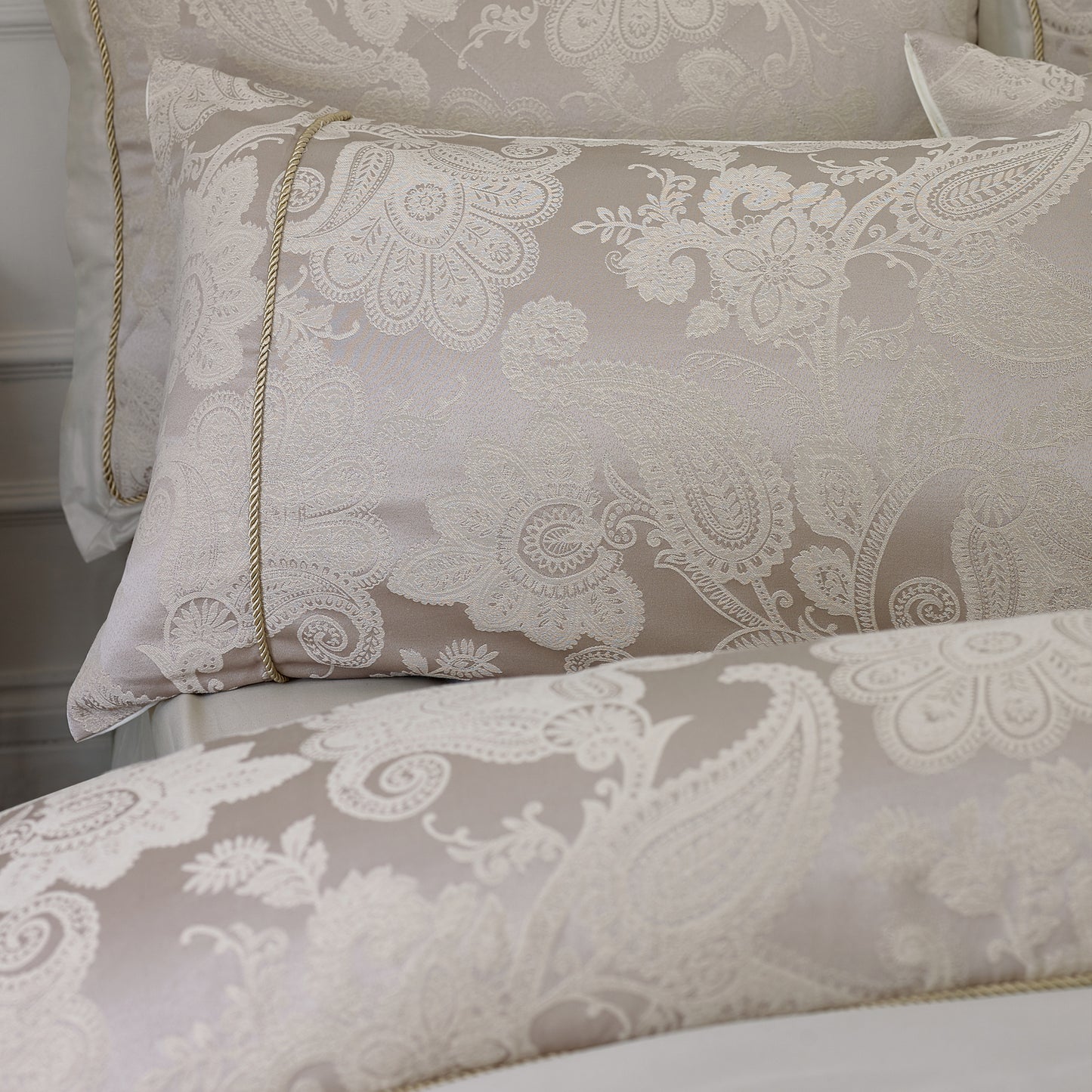 Opulent Jacquard Duvet Cover Set in Champagne Gold by Catherine Lansfield