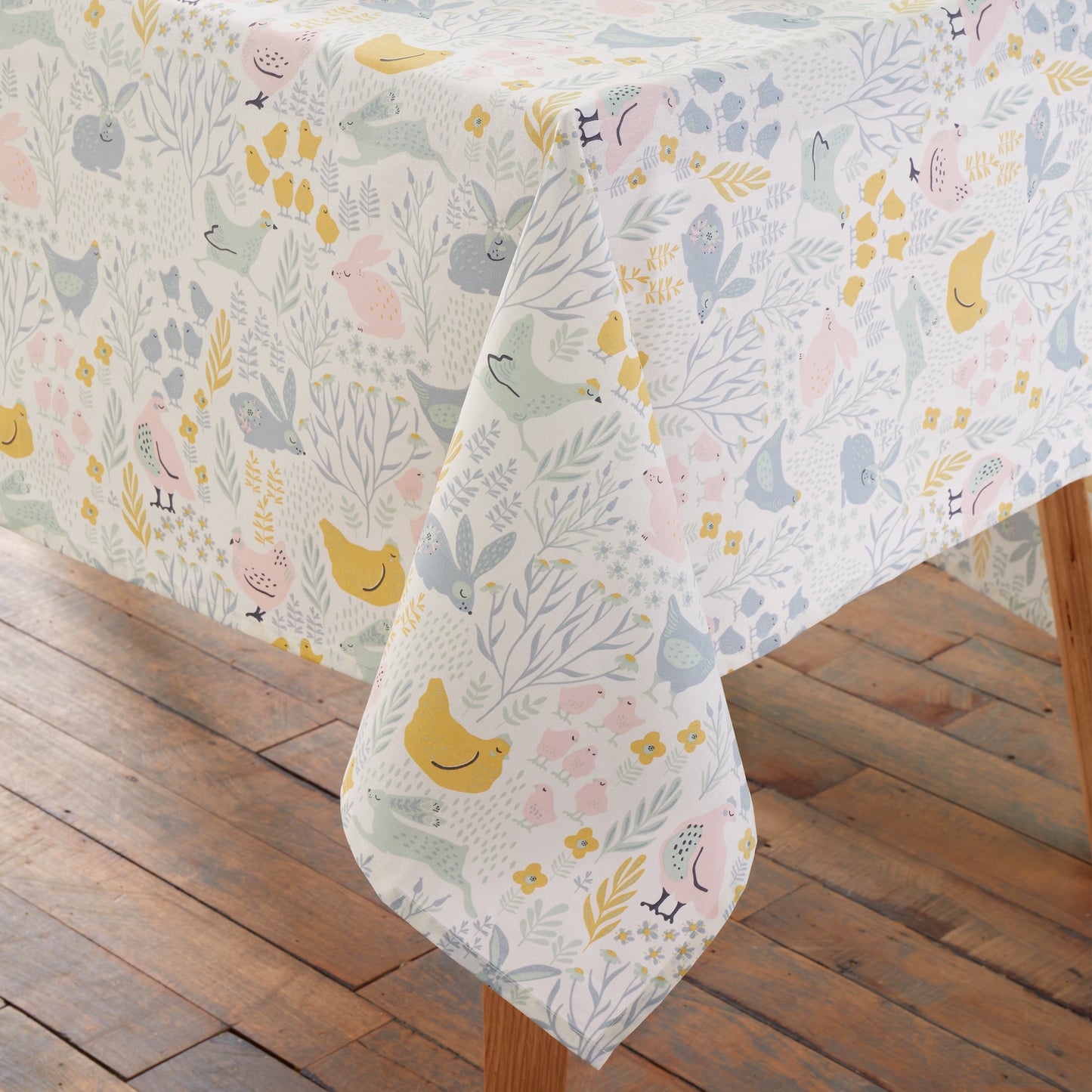 Cottage Friends Cotton Table Cloth in Natural by Catherine Lansfield