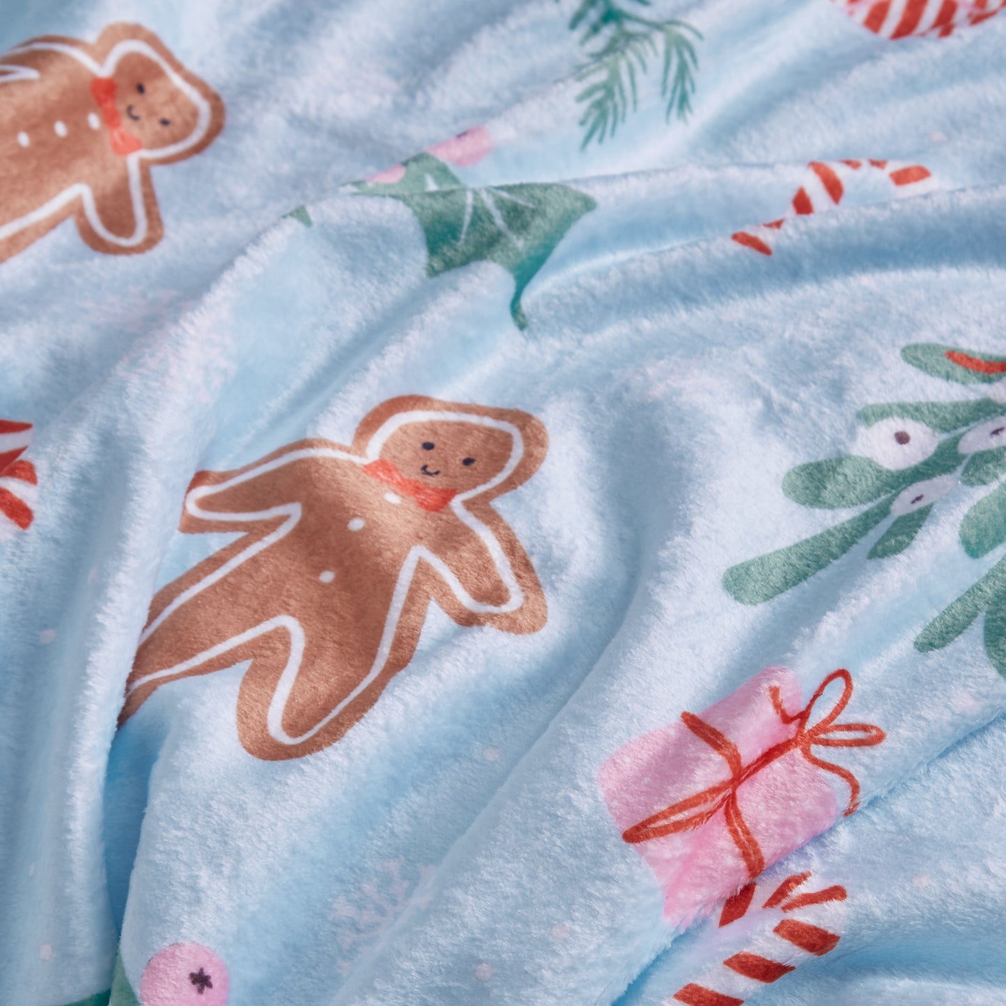Catherine Lansfield Blue Christmas Gingerbread Soft and Cosy Fleece Throw