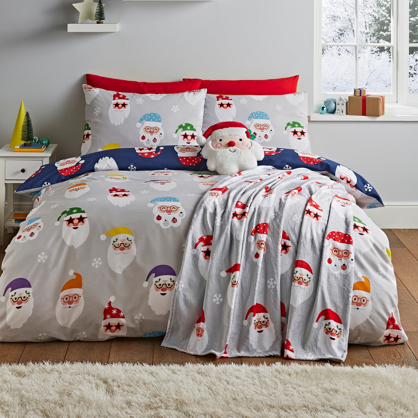 Christmas Santa Spec-Tacular Reversible Duvet Cover Set in Grey