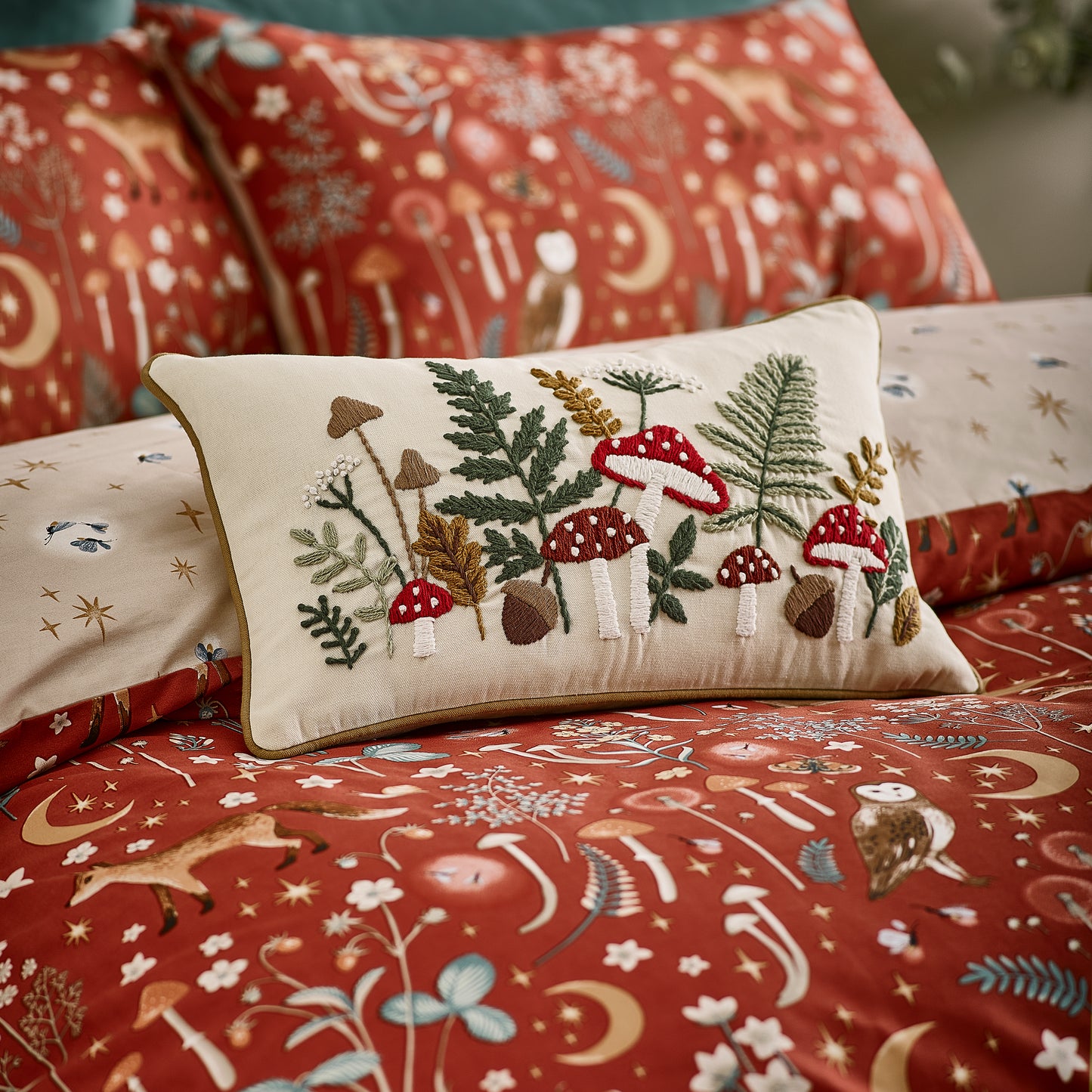 Catherine Lansfield Natural Embroidery Woodland Cushion