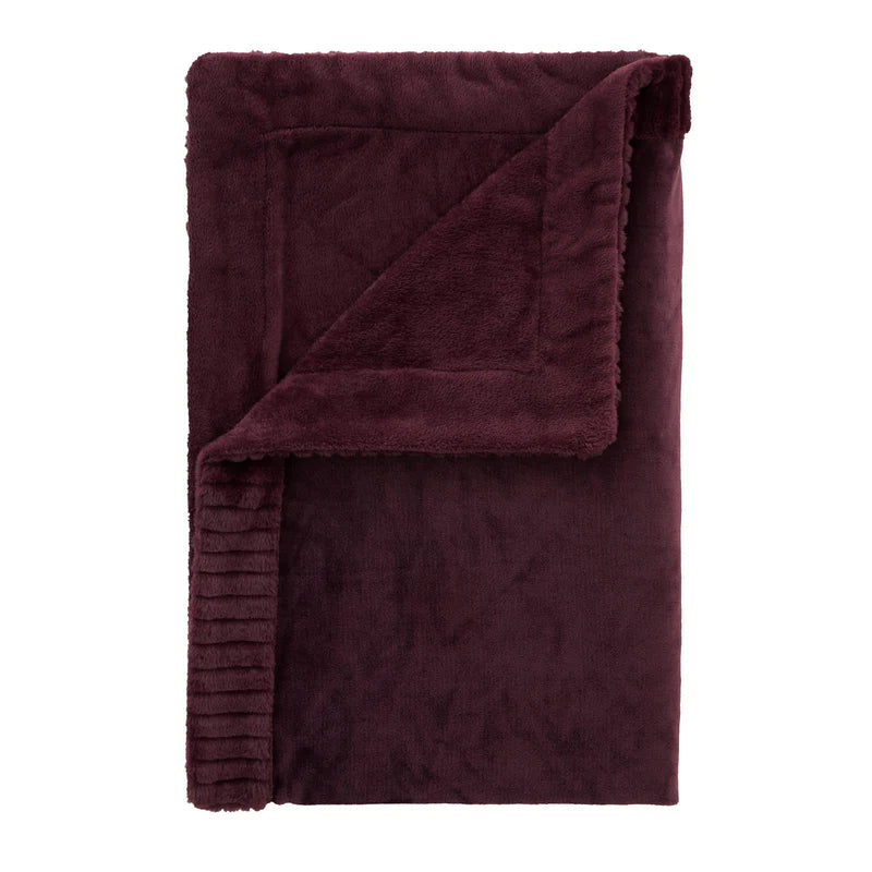 Velvet and Faux Fur Throw in Plum by Catherine Lansfield