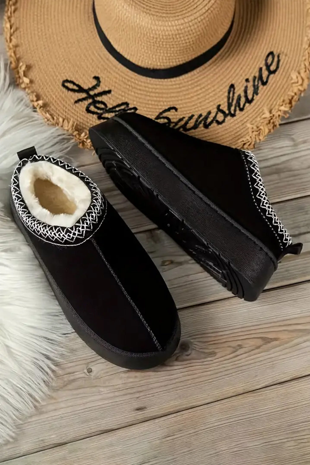 Suede Contrast Print Round Toe Plush Lined Flats