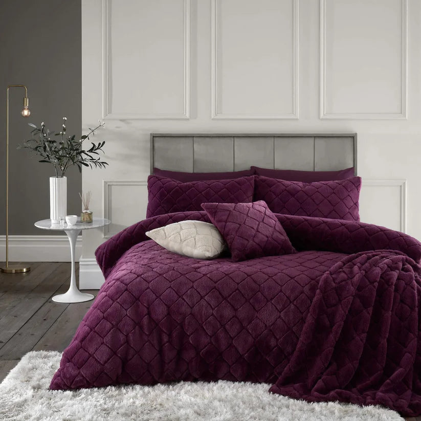 Cosy Diamond Faux Fur Plum Duvet Cover Set by Catherine Lansfield