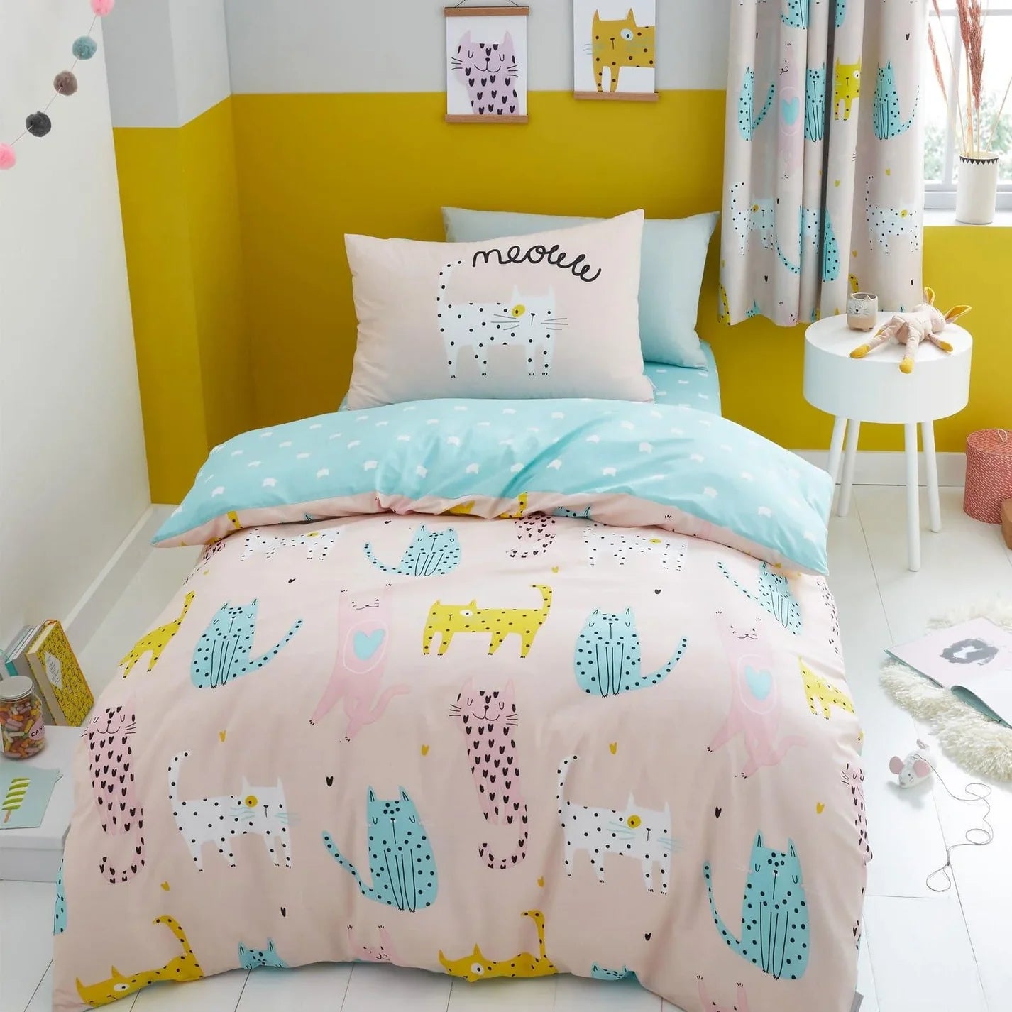 Cute Cats Reversible Pink Duvet Cover Set by Catherine Lansfield kids