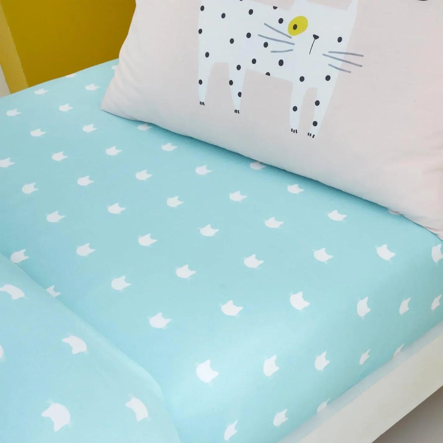 Cute Cats Fitted Sheet by Catherine Lansfield kids