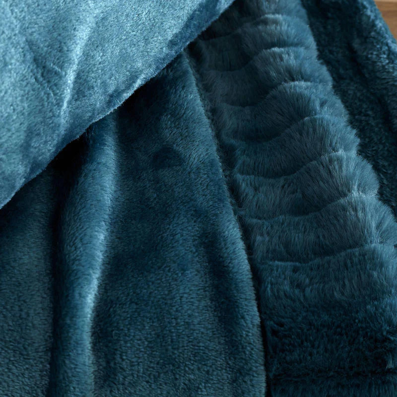 Velvet and Faux Fur Throw Teal