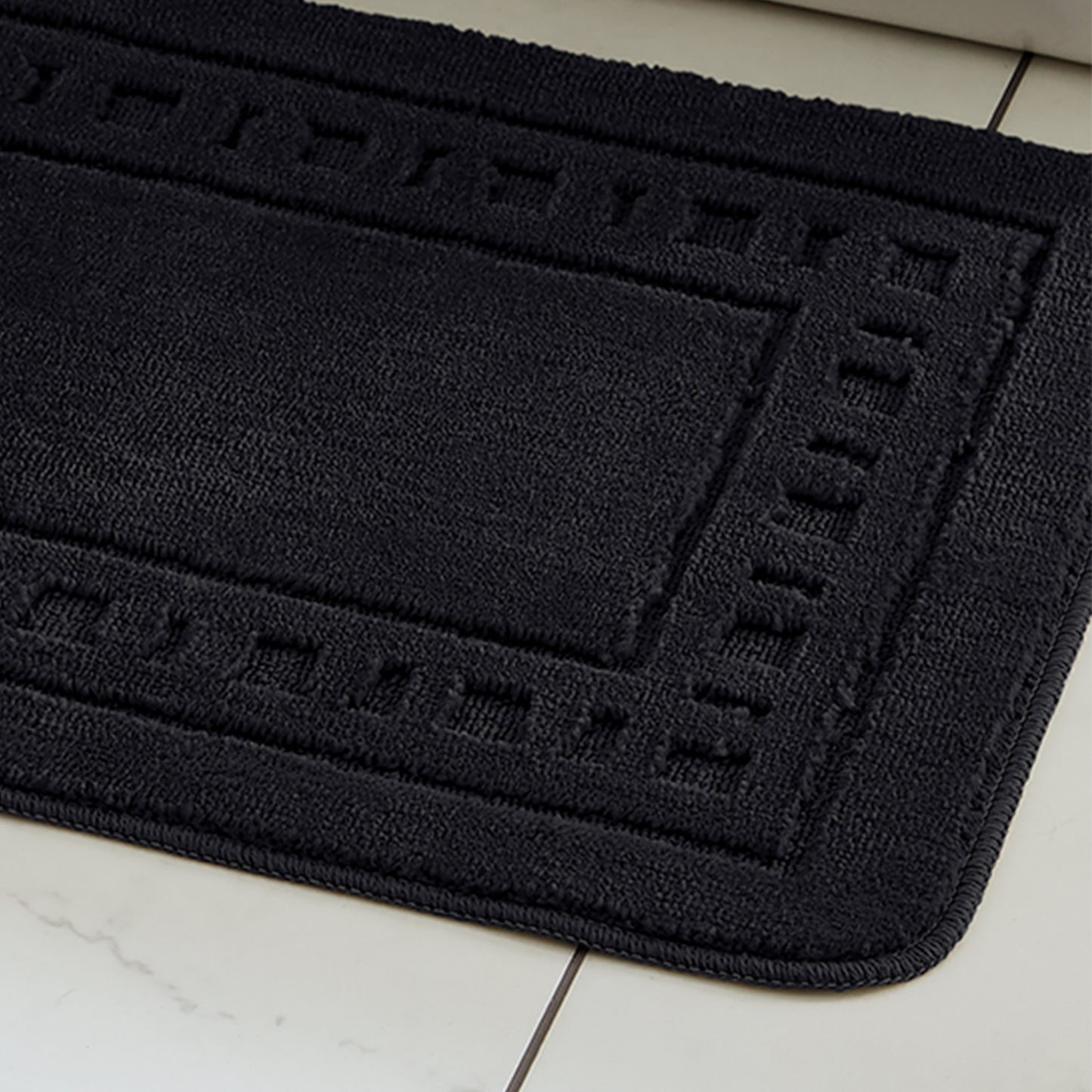 Catherine Lansfield Armoni Bath & Pedestal Mat Set in Black