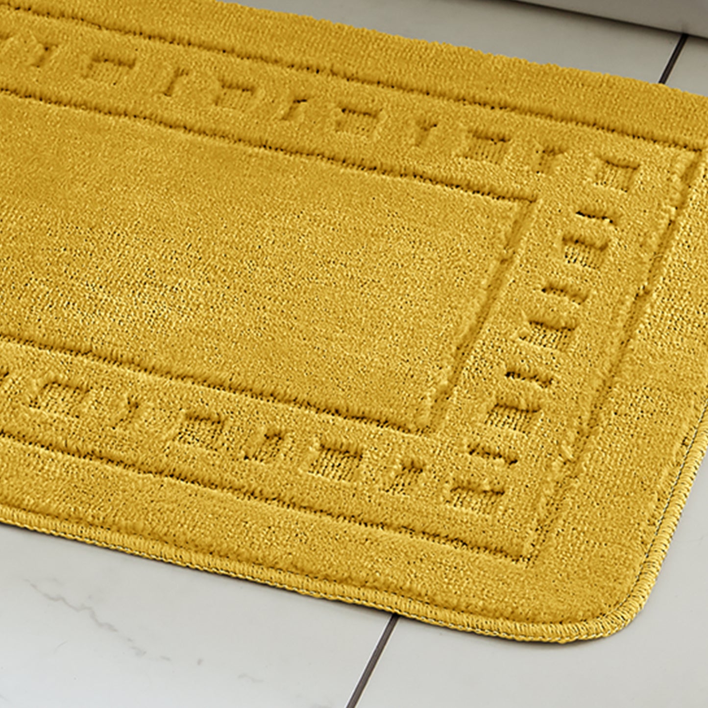 Catherine Lansfield Armoni Bath & Pedestal Mat Set in Ochre