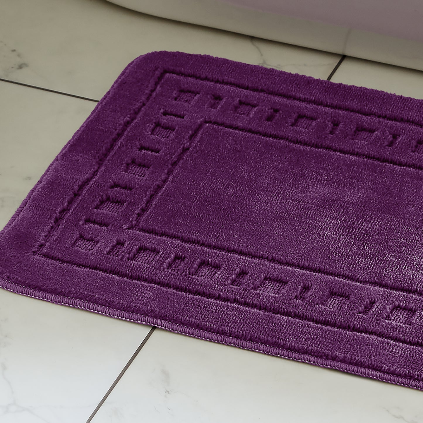 Armoni Bordered Bath & Pedestal Mat Set in Plum