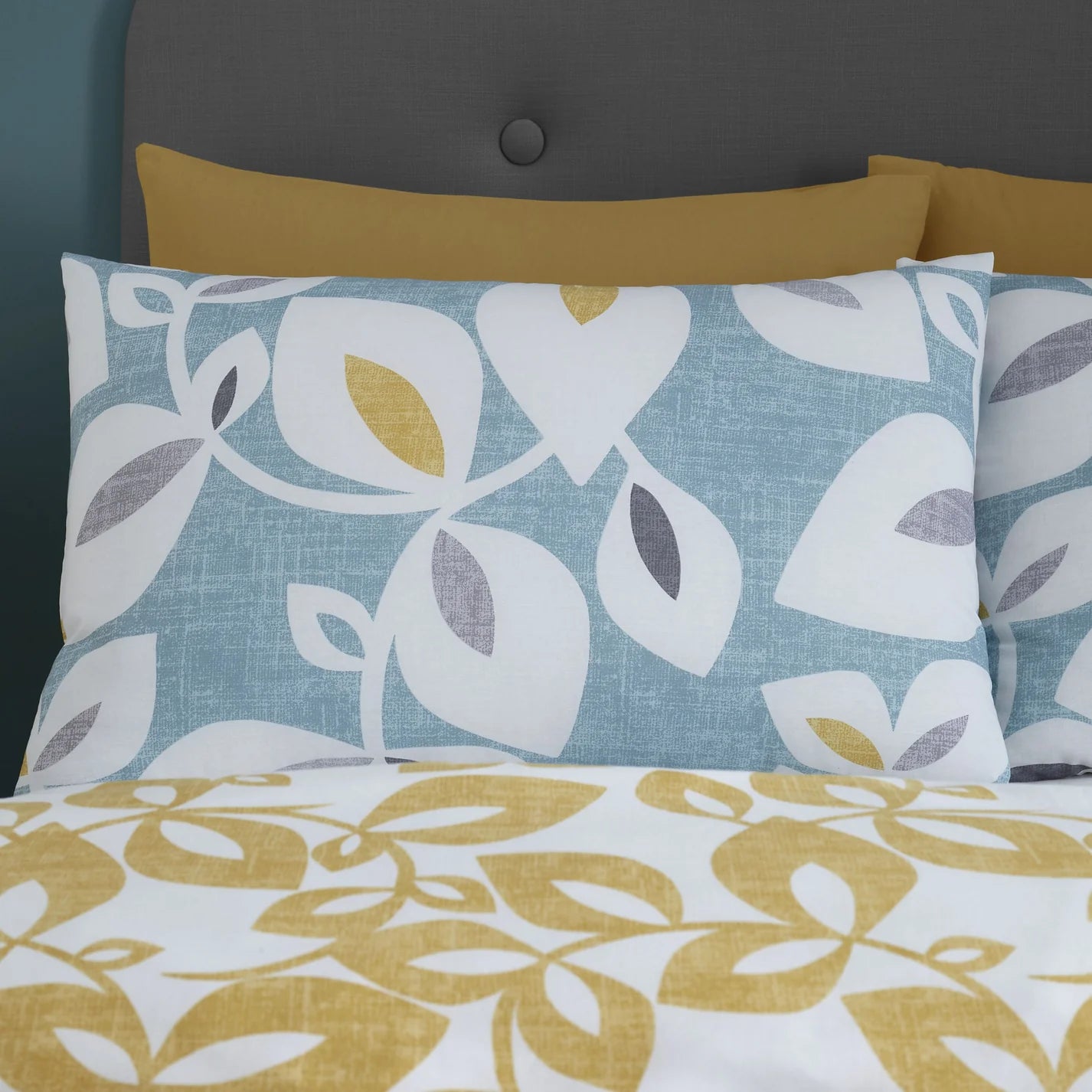 Inga Leaf Reversible Teal Duvet Cover Set - Catherine Lansfield