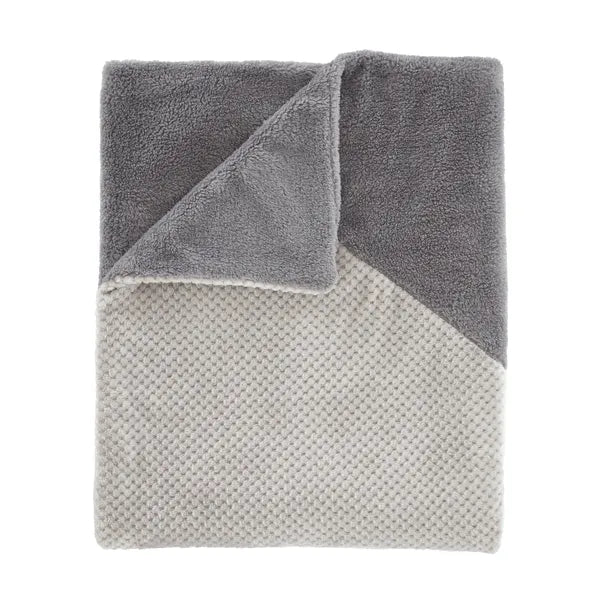 Cosy Larsson Geo Fleece Blanket Throw in Natural by Catherine Lansfield