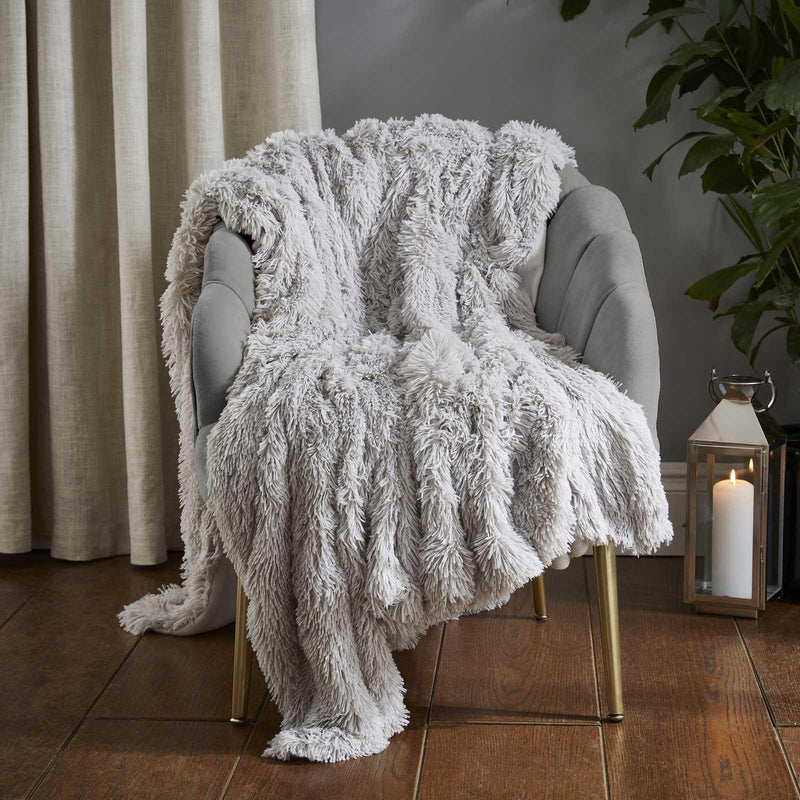 Cuddly Deep Pile Throw Silver