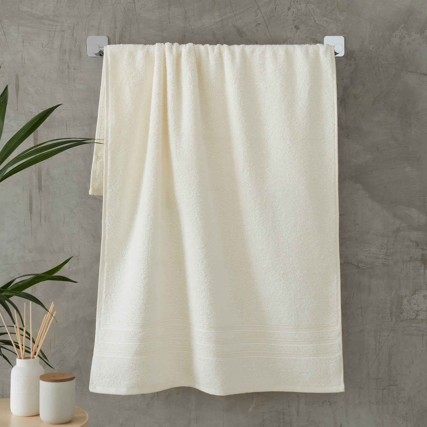 Zero Twist Bath Sheet Pair in Cream by Catherine Lansfield