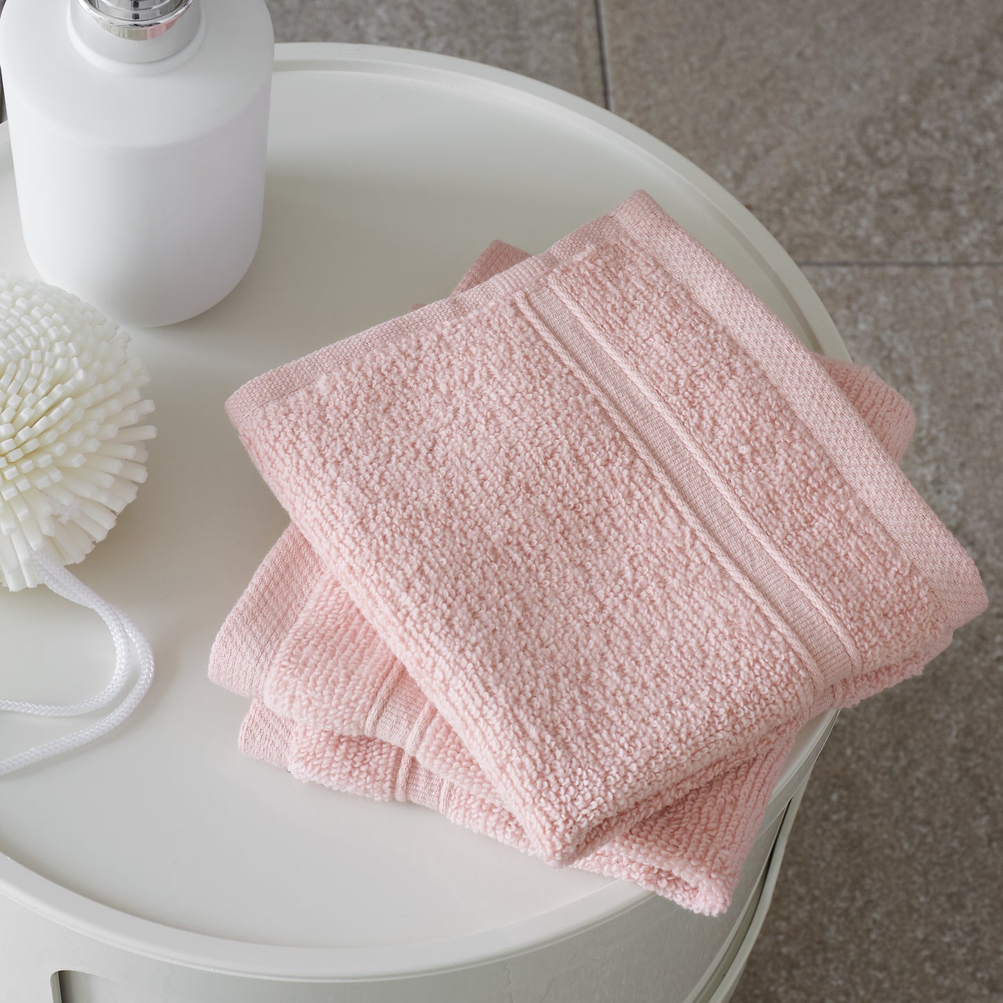 Zero Twist 6 Piece Towel Bale Set in Blush Pink by Catherine Lansfield