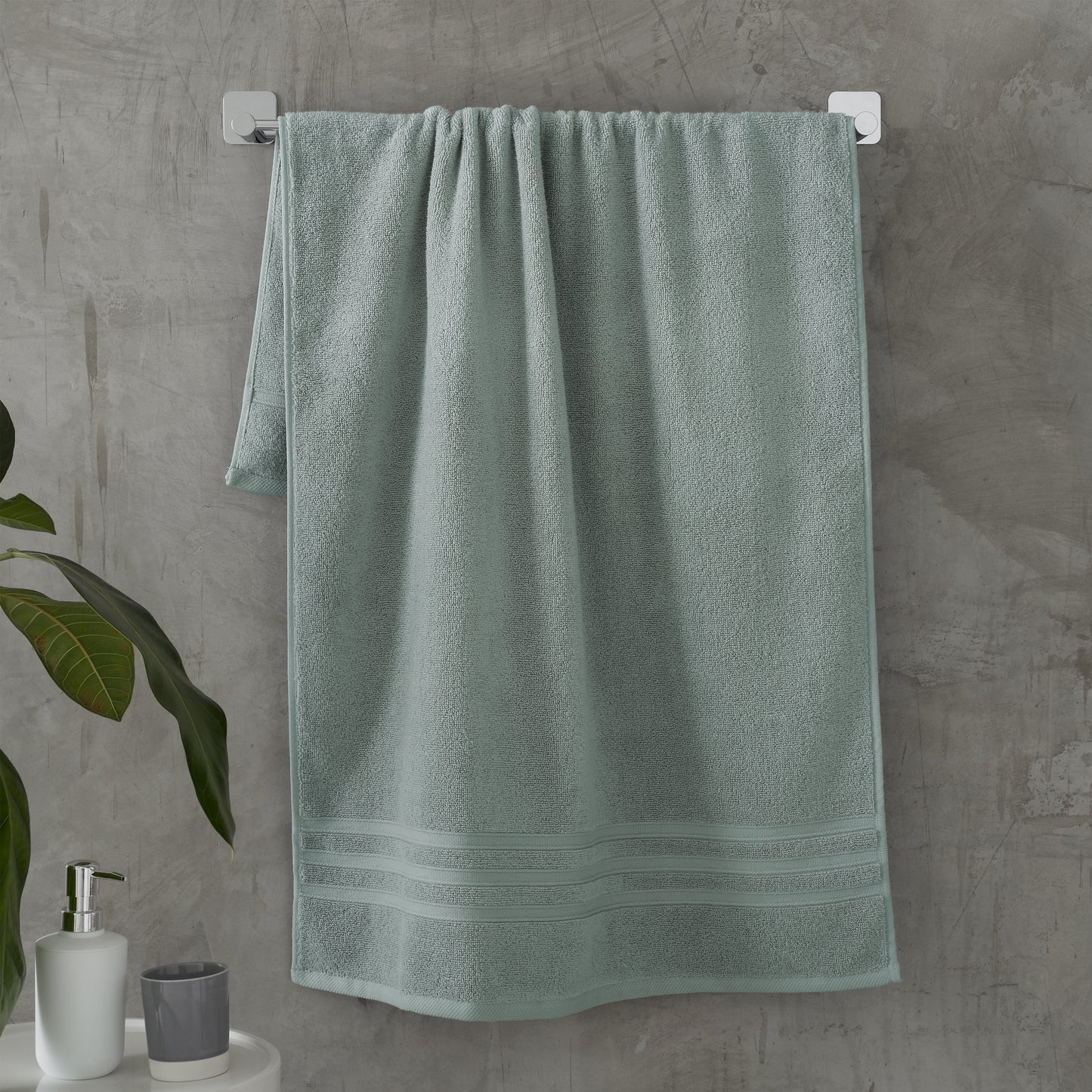 Zero Twist Bath Sheet Pair in Sage by Catherine Lansfield