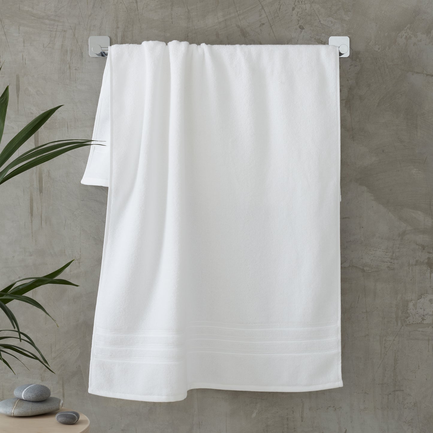 Zero Twist Bath Sheet Pair in White by Catherine Lansfield