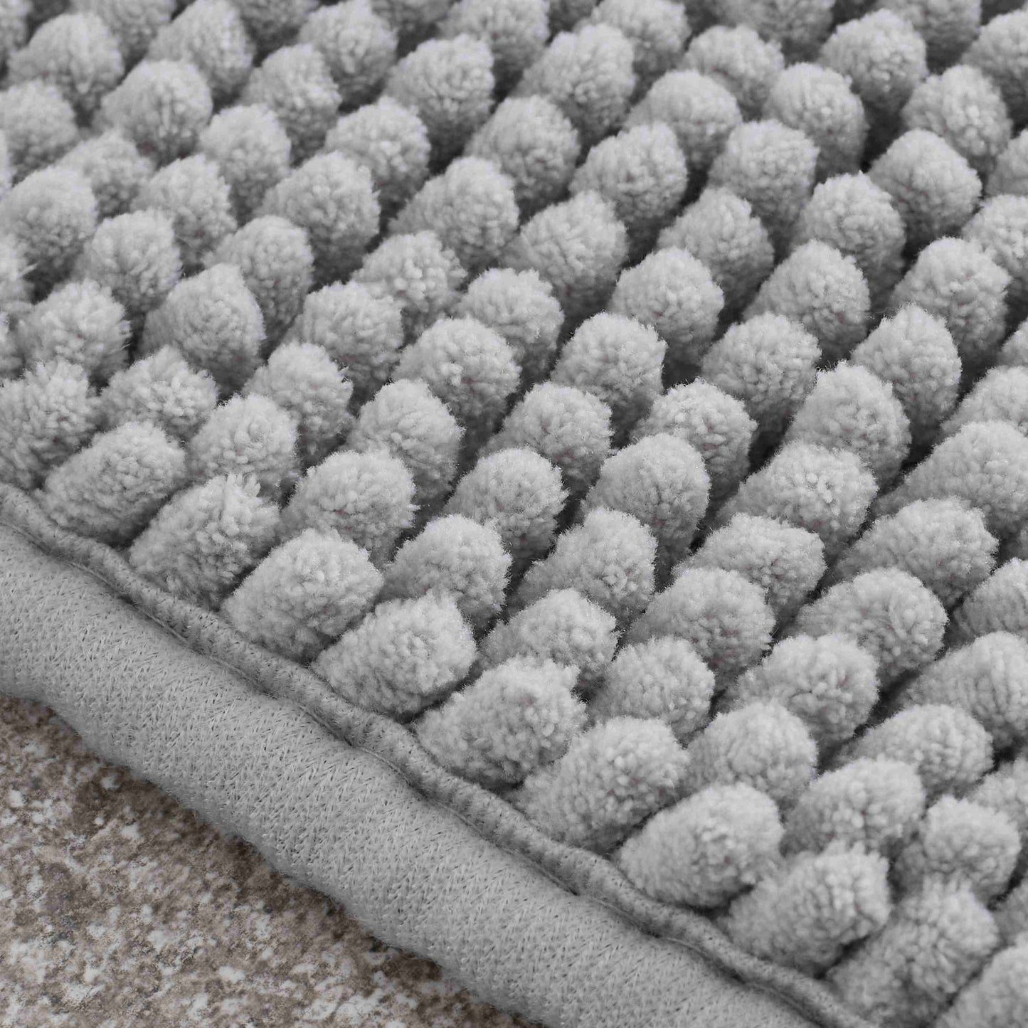 Catherine Lansfield Bobble Textured Bath Mat in Silver