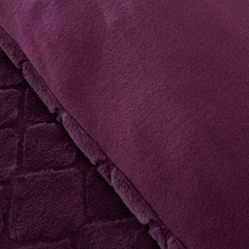 Cosy Diamond Faux Fur Plum Duvet Cover Set by Catherine Lansfield