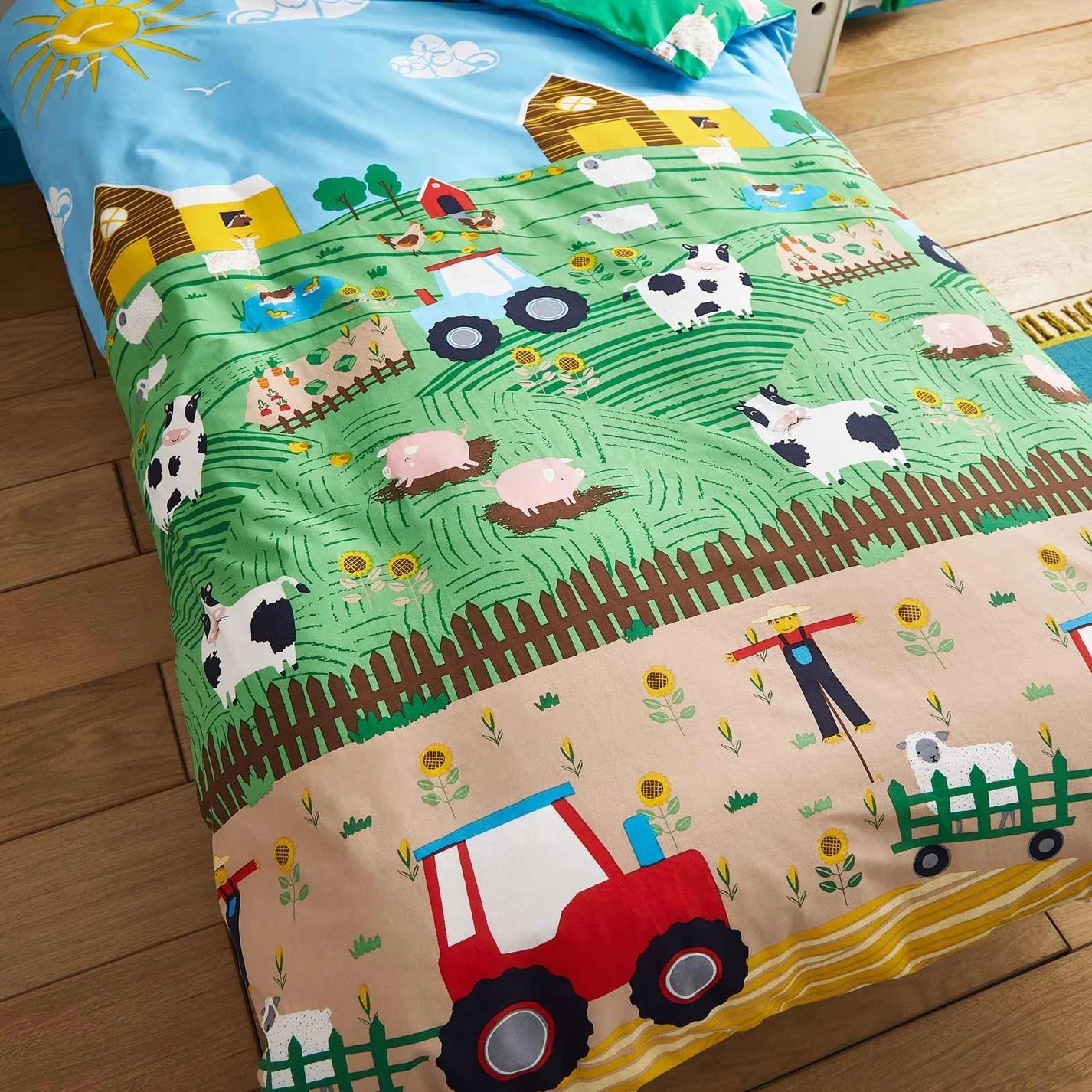 Farmyard Animals Reversible Green Duvet Cover Set by Catherine Lansfield Kids