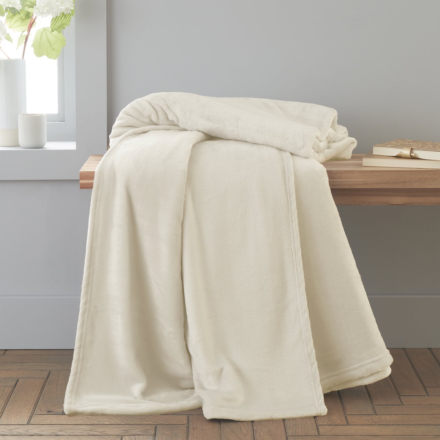 Velvet Touch Raschel Blanket Throw in Cream by Catherine Lansfield