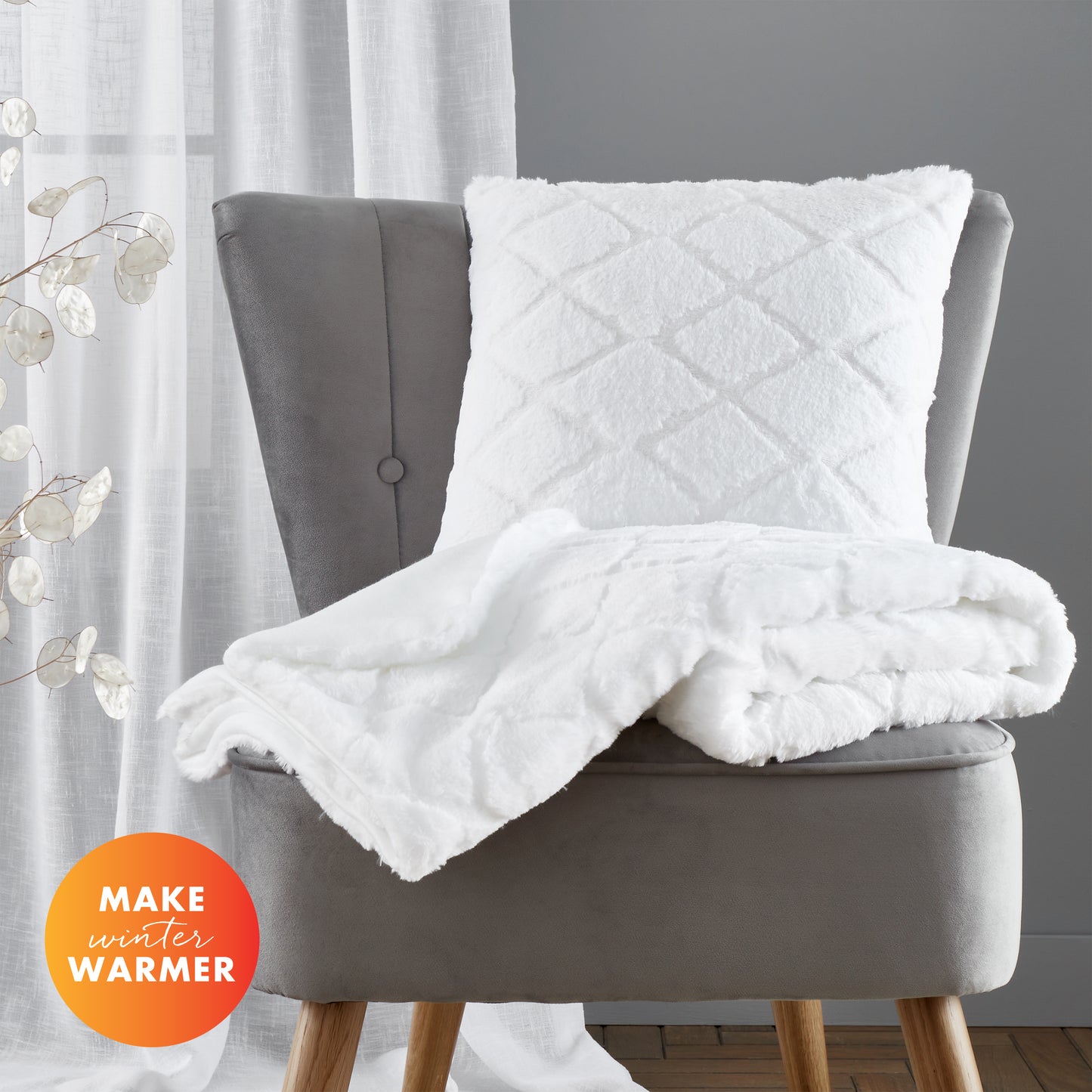 Cosy Diamond Faux Fur Soft Blanket Throw in White by Catherine Lansfield