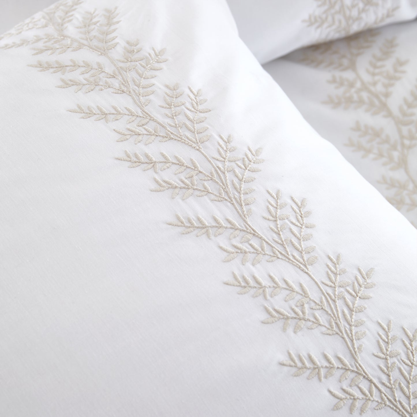 Embroidery Leaf 180 Thread Count Cotton Duvet Cover Set with in Natural by Bianca