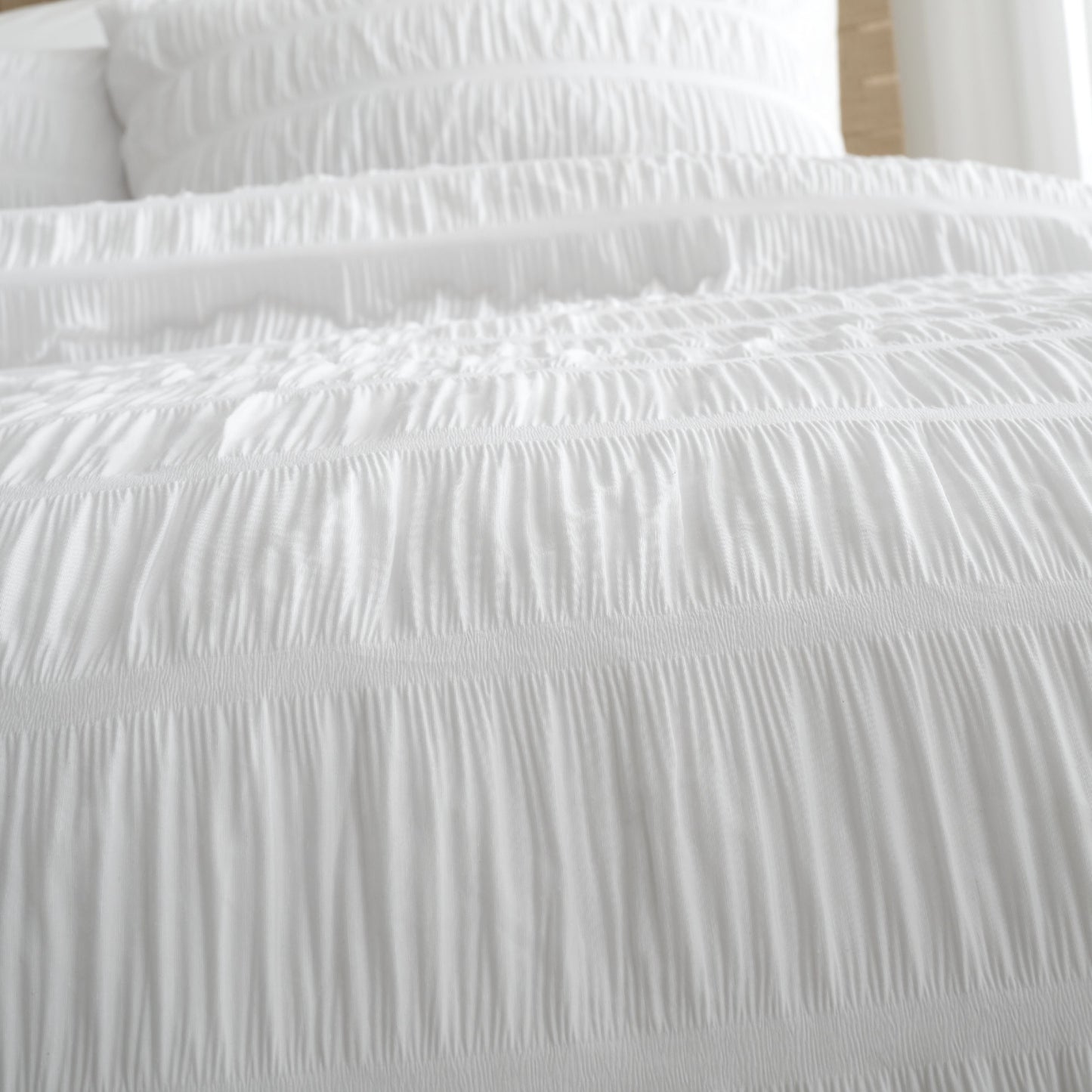 Seersucker Duvet Cover Set in White by Catherine Lansfield