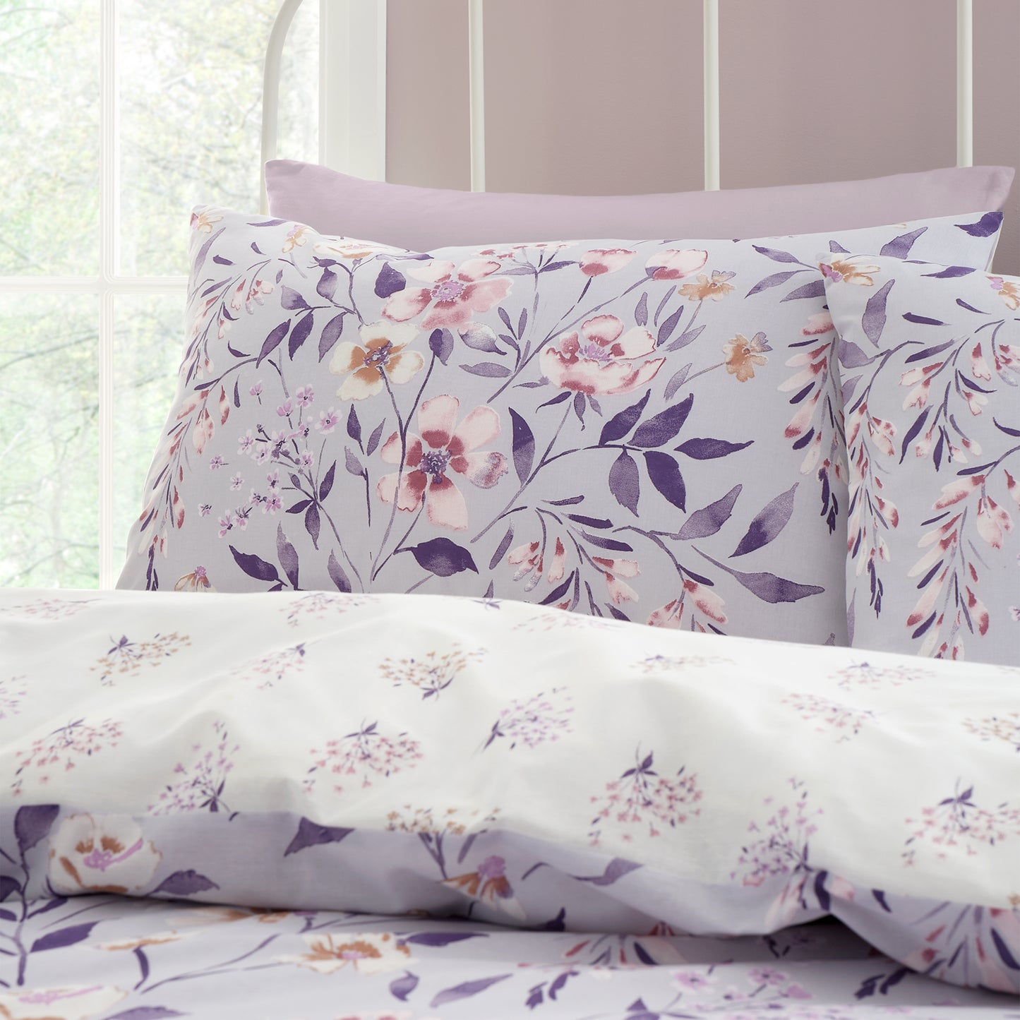 Isadora Floral Reversible Lilac Duvet Cover Set by Catherine Lansfield