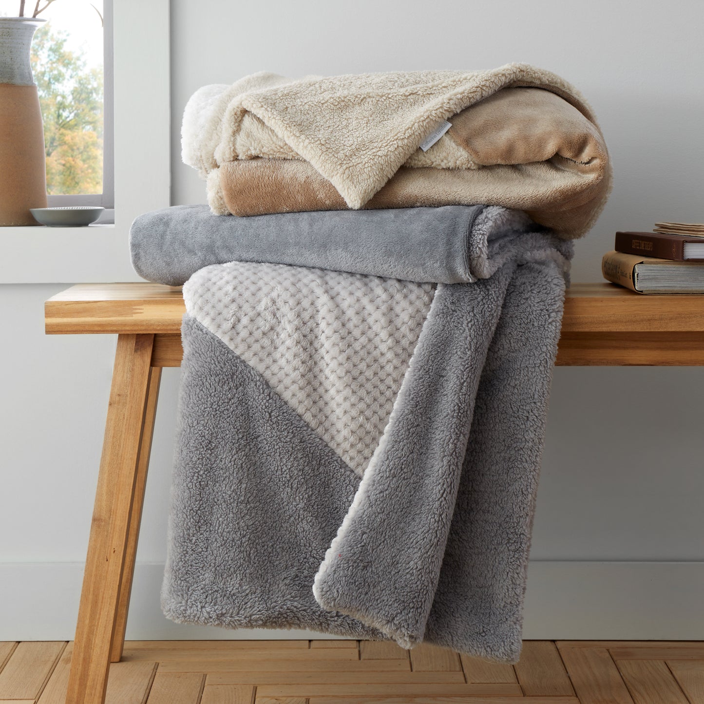 Cosy Larsson Geo Fleece Blanket Throw in Natural by Catherine Lansfield