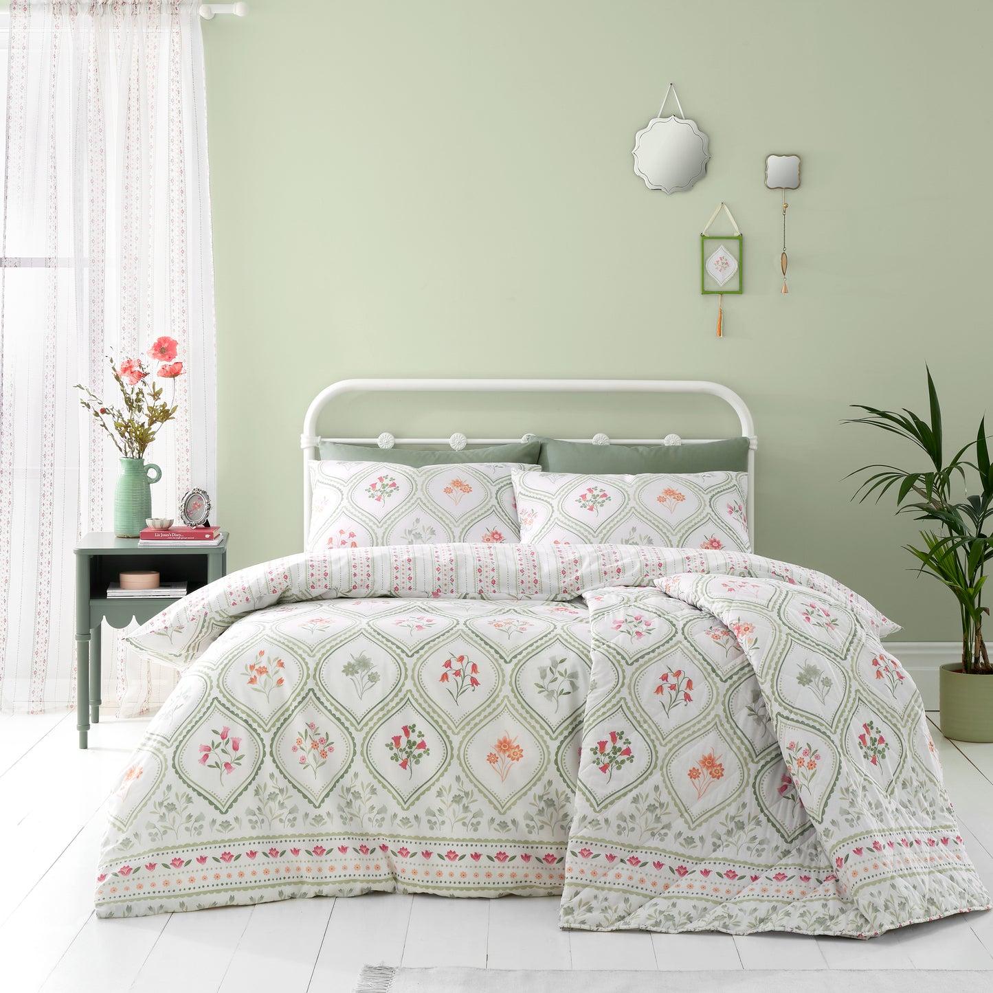 Cameo Floral Reversible Duvet Cover Set in Green by Catherine Lansfield