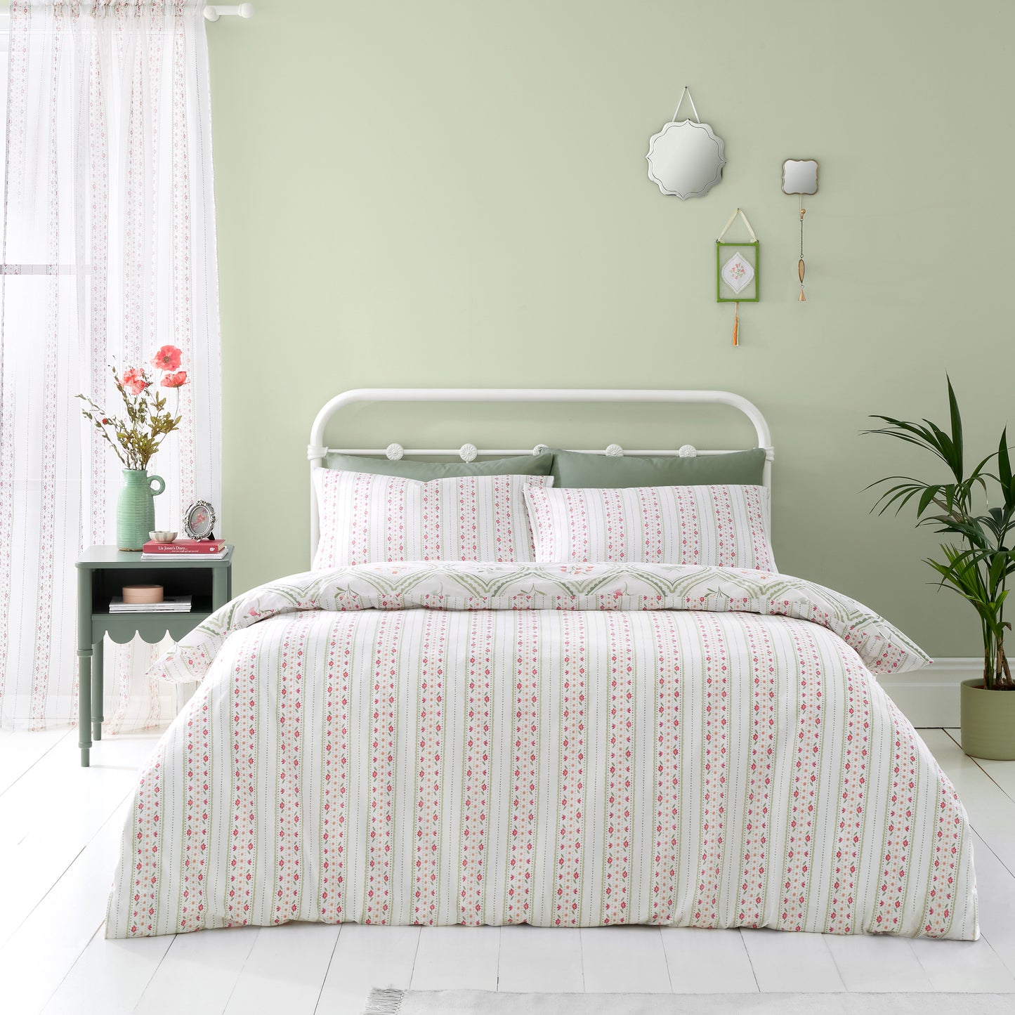 Cameo Floral Reversible Duvet Cover Set in Green by Catherine Lansfield