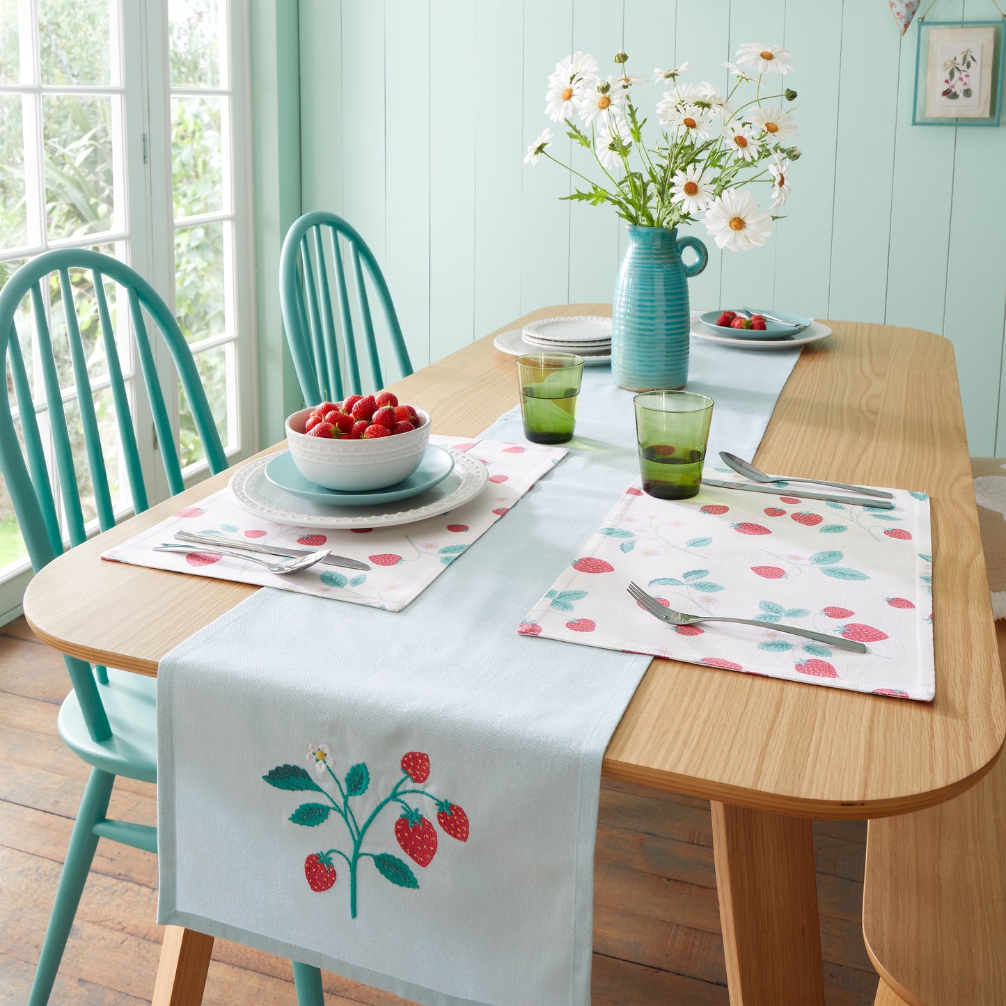 Strawberry Garden Pack of 4 Placemats