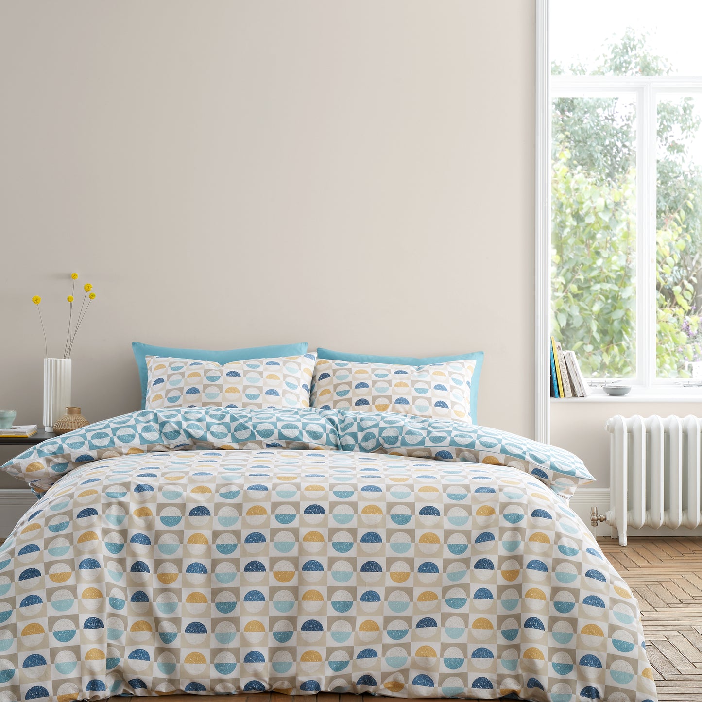 Hans Retro Spot Duvet Cover Set by Bianca