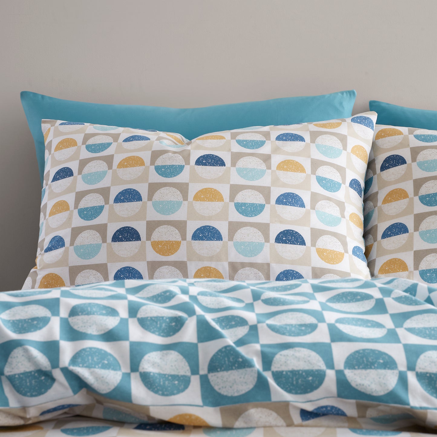 Hans Retro Spot Duvet Cover Set by Bianca