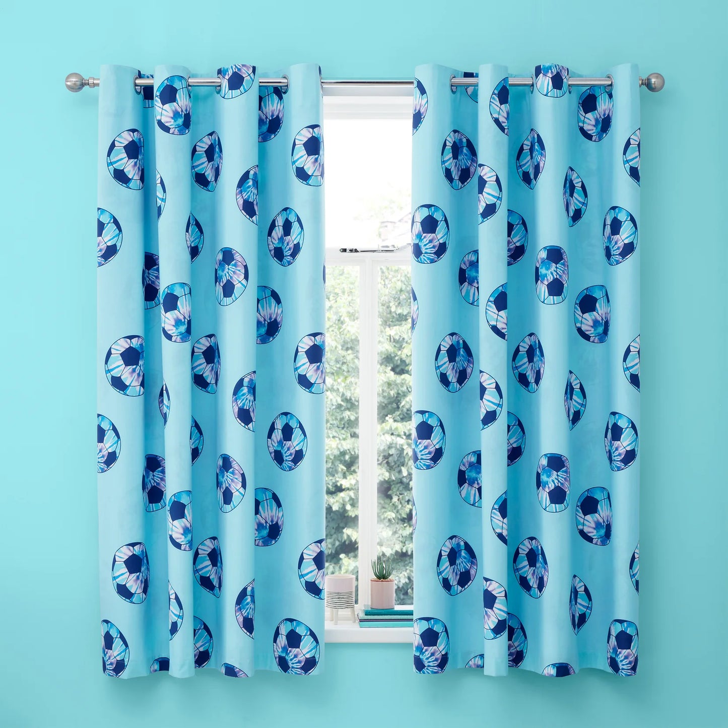 Tie Dye Football Eyelet Curtains by Catherine Lansfield kids