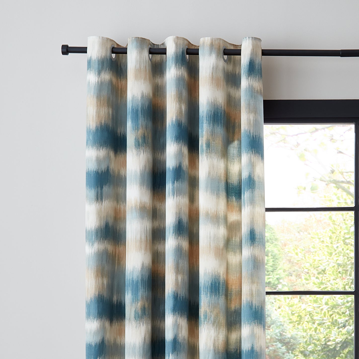 Ombre Texture Thermal Eyelet Curtains in Teal by Catherine Lansfield