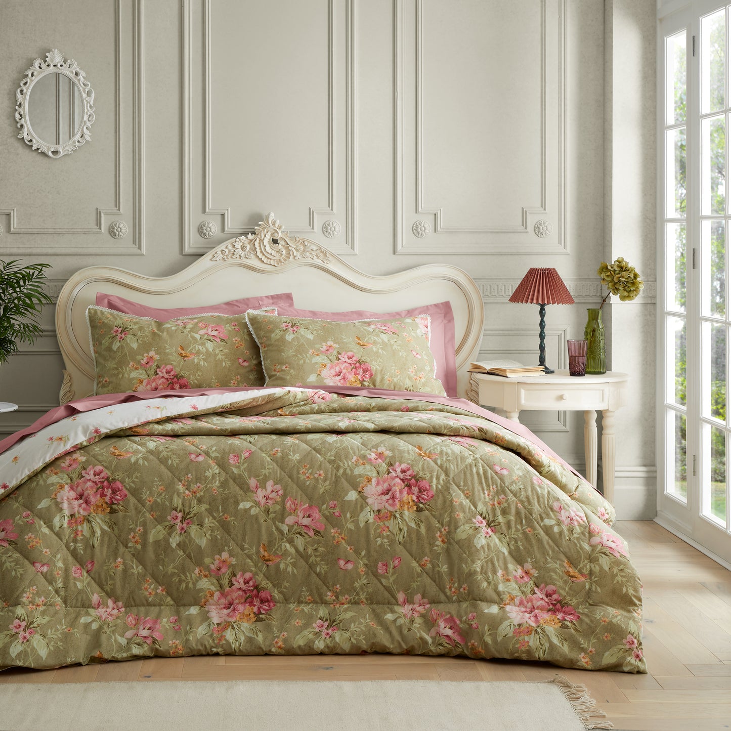 3.5 Tog Penelope Floral Reversible 200x200cm Eiderdown Bedspread in Green - Bridgerton By Catherine Lansfield