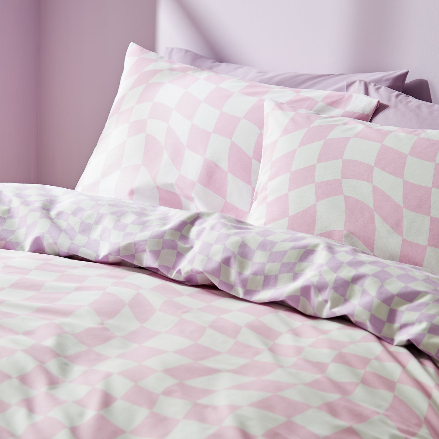 Pink Checkerboard Wave Duvet Cover Set by Sassy B