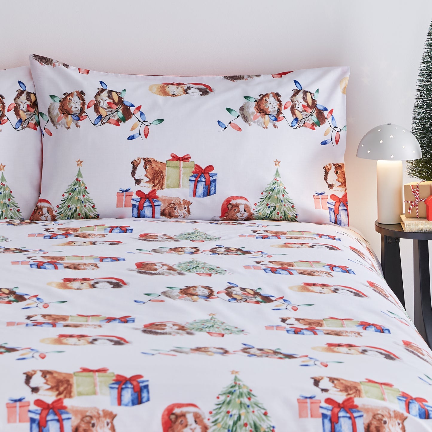 Christmas Guineapig Reversible Duvet Cover Set in White by Catherine Lansfield