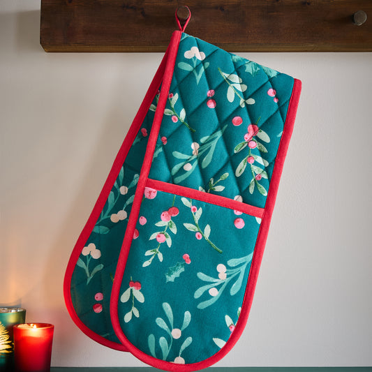 Christmas Holly and Mistletoe Cotton Kitchen Double Oven Glove Green by Catherine Lansfield