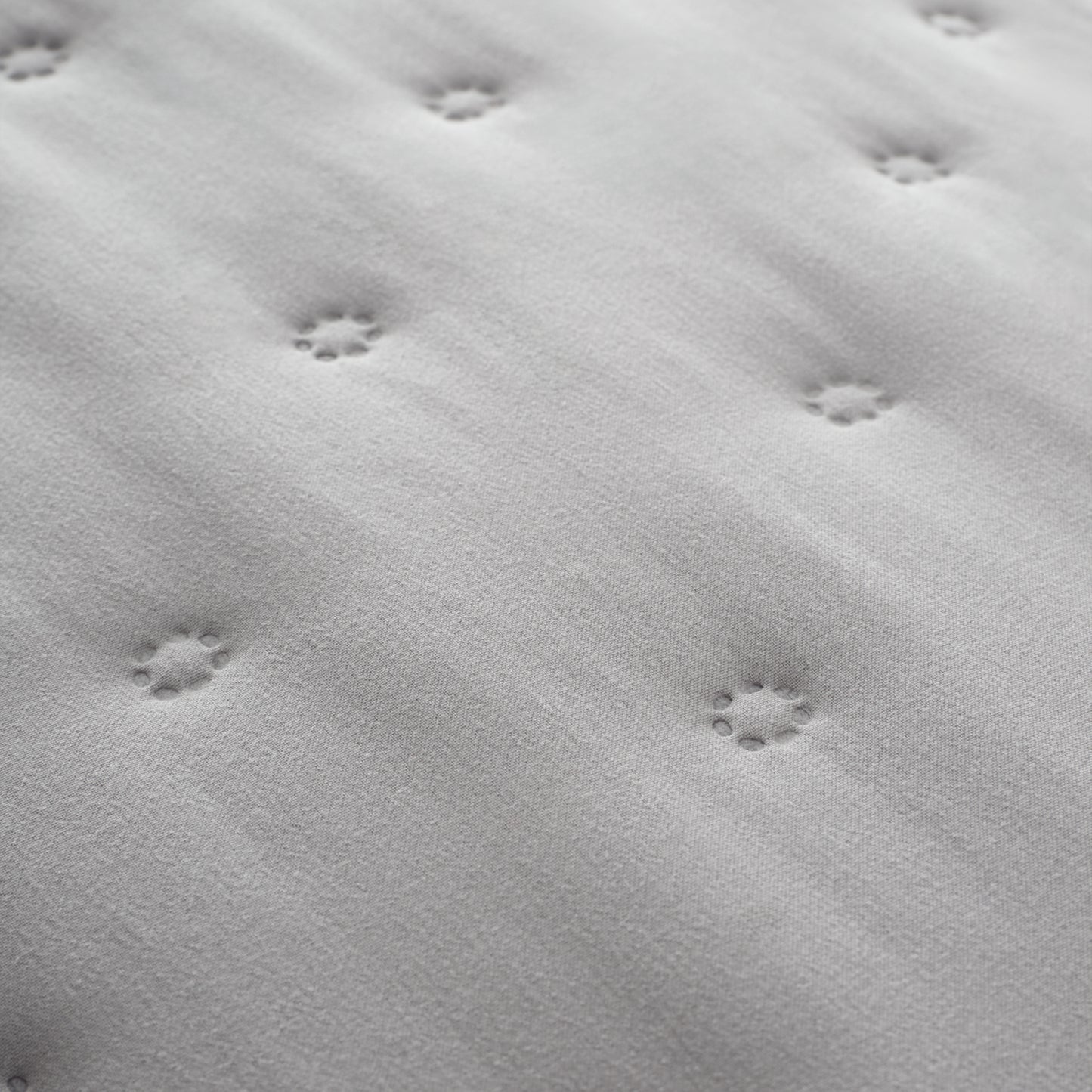 Cosy Nori Soft Sherpa Bedspread in Silver by Catherine Lansfield