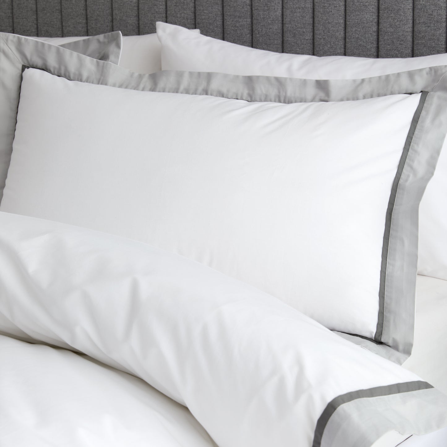 Mayfair 200 Thread Count Cotton Duvet Cover Set in White / Silver Grey by Bianca