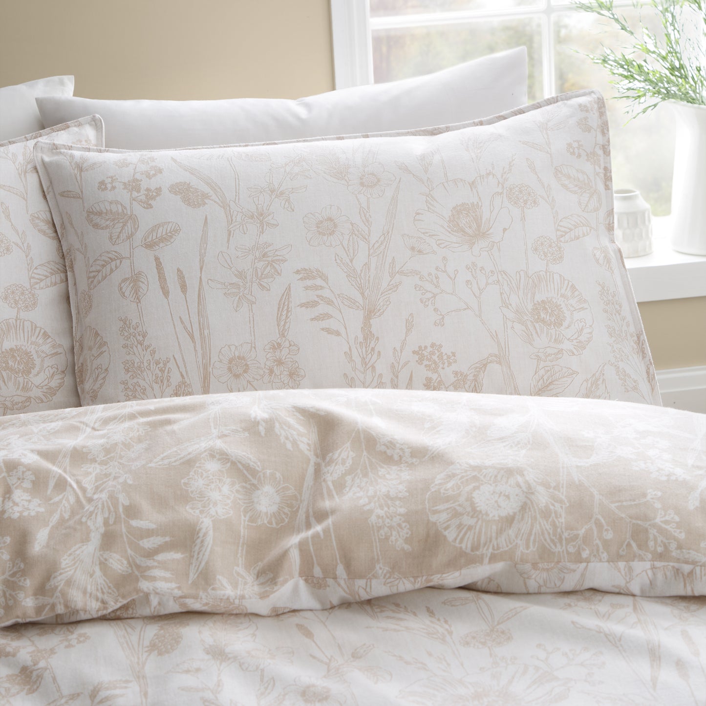 Brushed Cotton Floral Toile Reversible Duvet Cover Set in Natural by Bianca