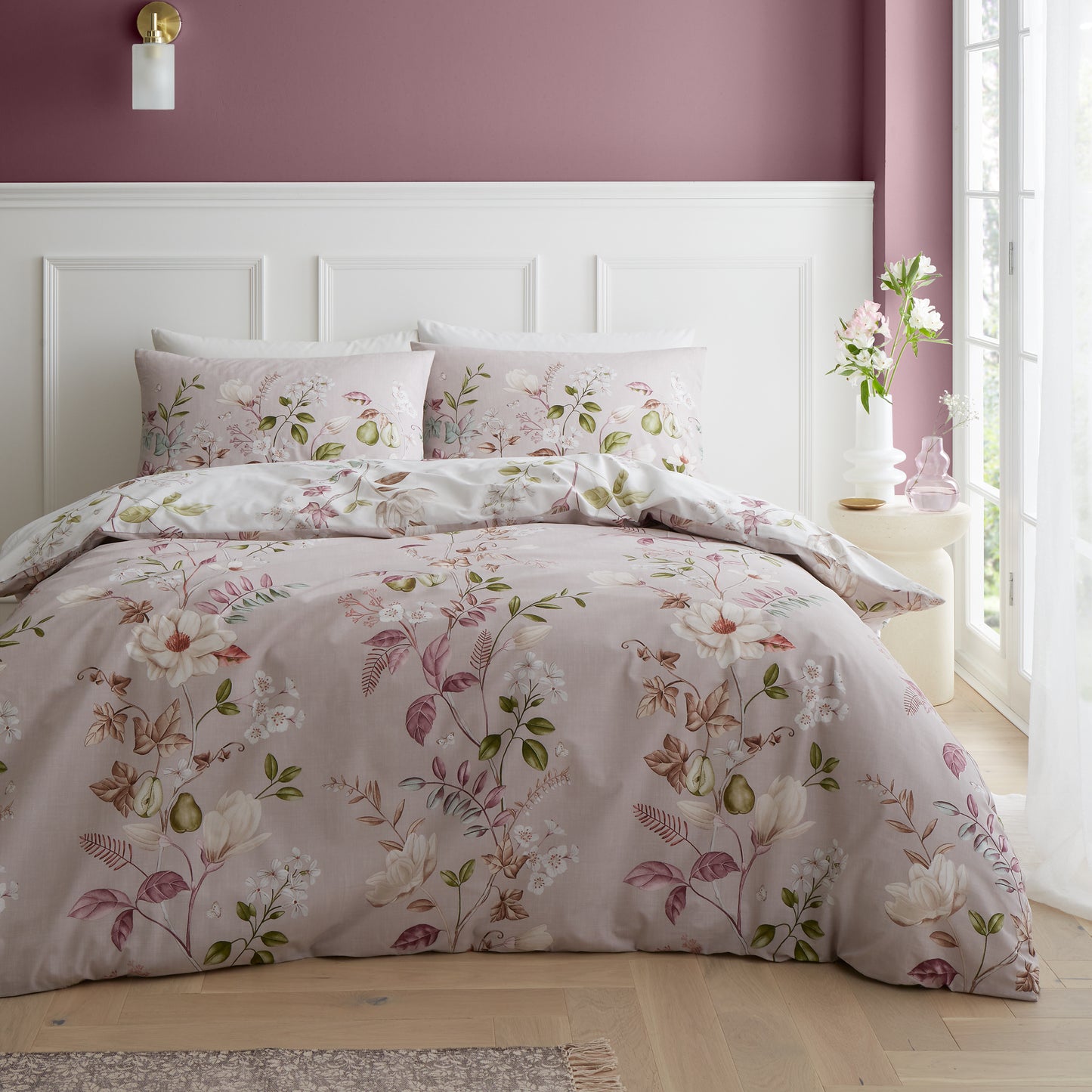 Francesca Floral 200 Thread Count Cotton Reversible Duvet Cover Set in Cream Pink by Bianca