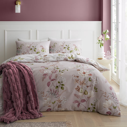 Francesca Floral 200 Thread Count Cotton Reversible Duvet Cover Set in Cream Pink by Bianca