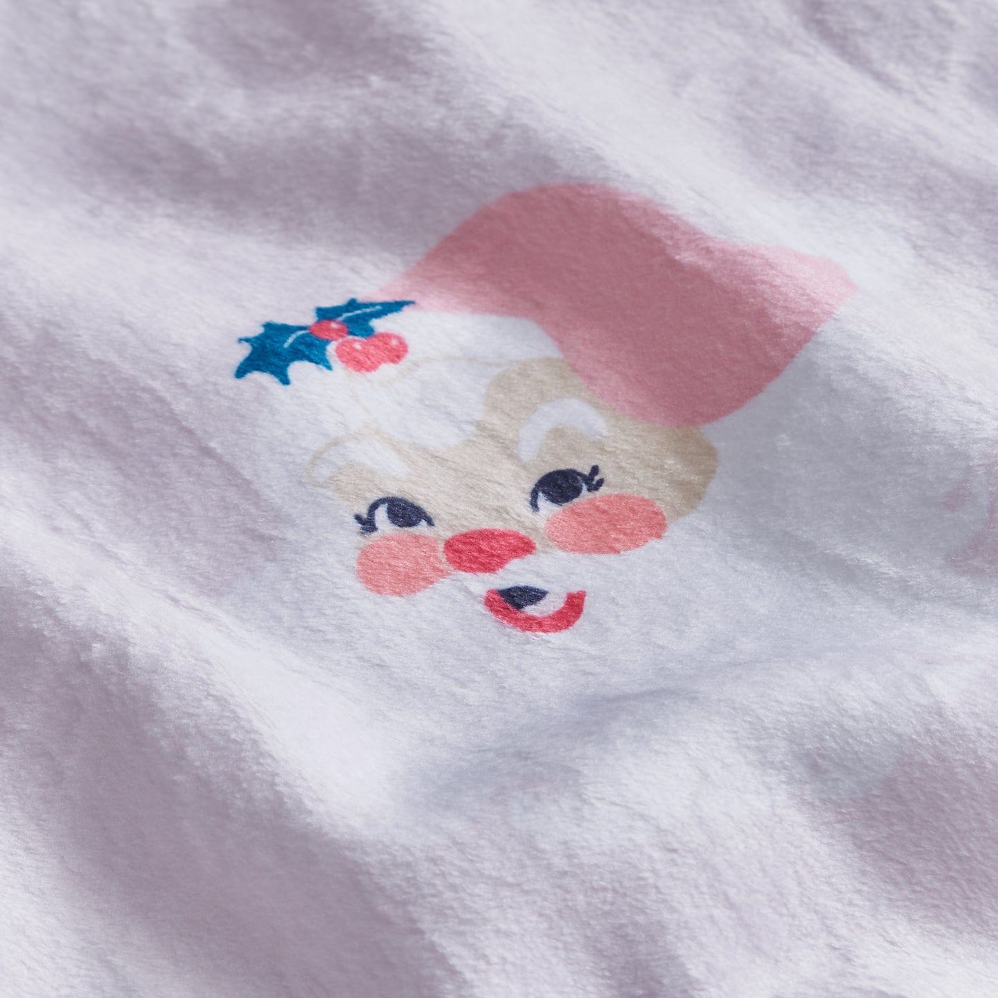 Catherine Lansfield Pink Vintage Christmas Santa Soft and Cosy Fleece Throw