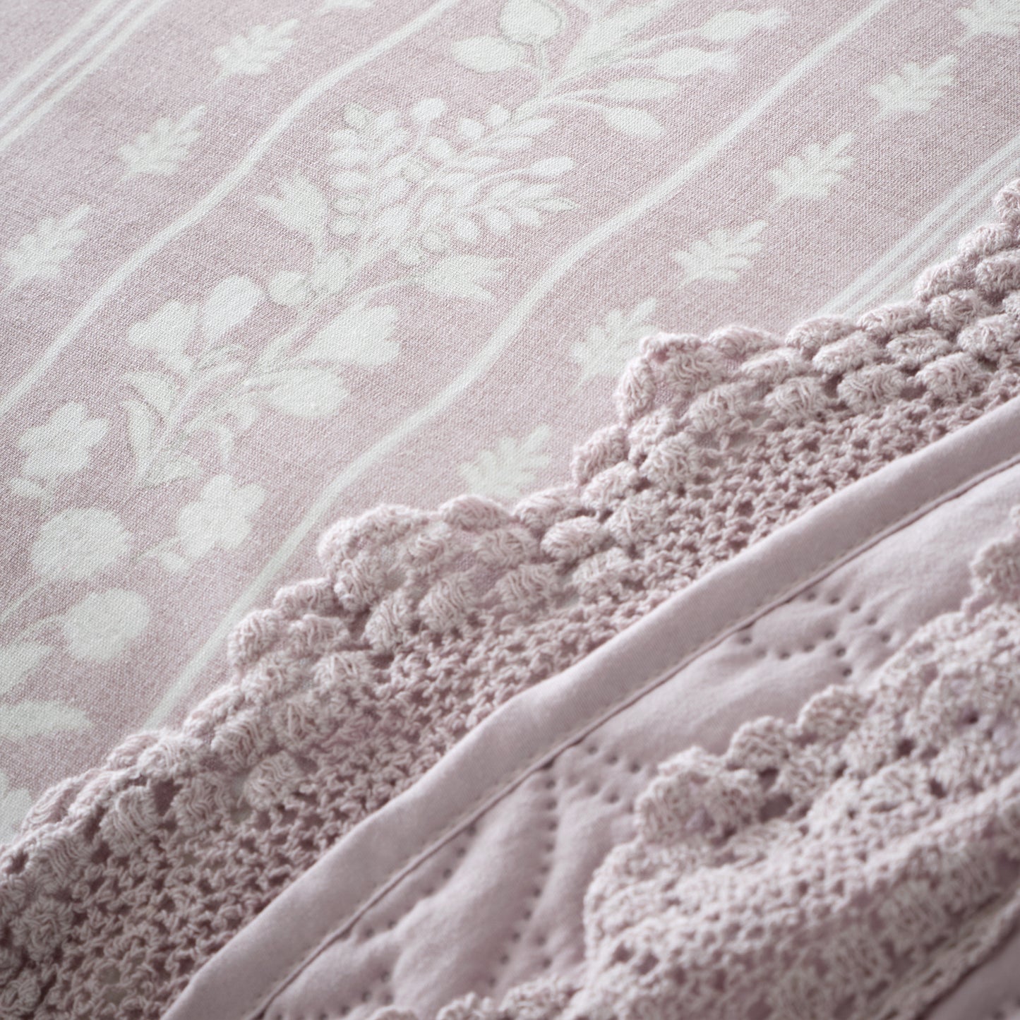 Silhouette Floral Lace 220x230cm Bedspread in Pink - Bridgerton By Catherine Lansfield