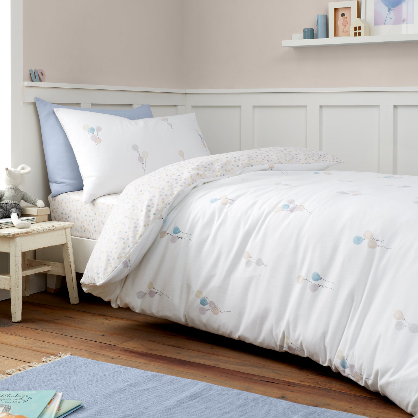 Brushed Balloons Reversible Cotton Duvet Cover Set in White by Bianca Kids