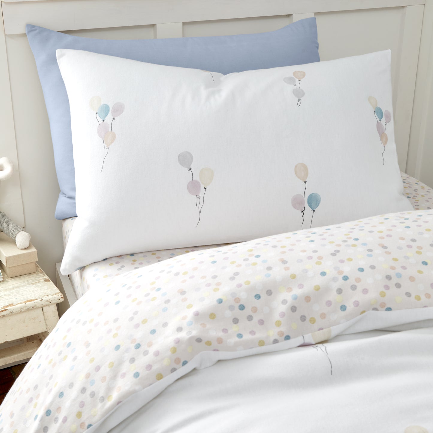 Brushed Balloons Reversible Cotton Duvet Cover Set in White by Bianca Kids